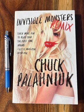 Invisible Monster Remixc - Chuck Palahniuk - Soft Cover novel